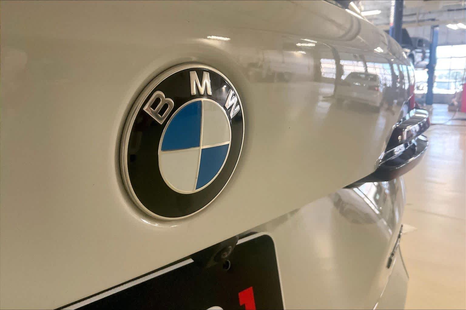 Used 2026  BMW xDrive40i image 31