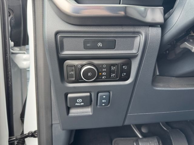 Used 2025 White Ford Lariat image 23