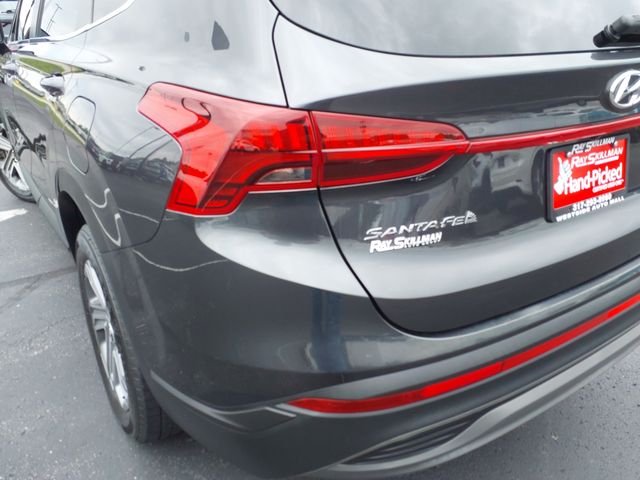 Used 2021 Gray Hyundai SE image 26