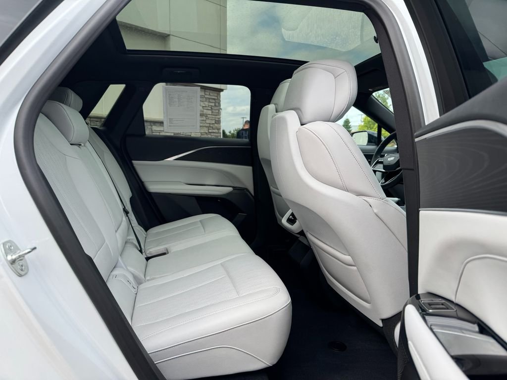 Used 2024 Crystal White Cadillac Sport image 32