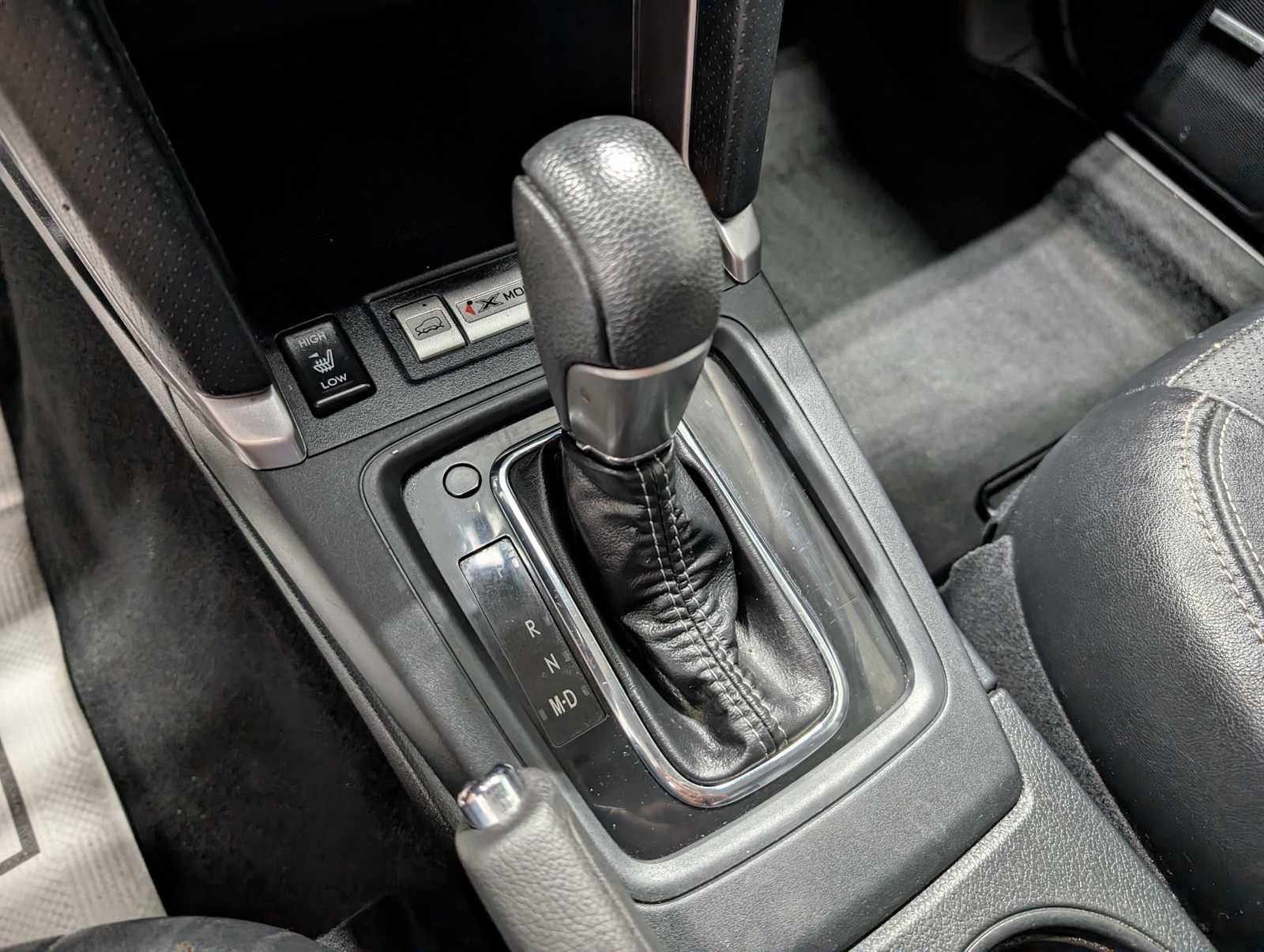 Used 2018 Dark Gray Metallic Subaru Touring image 28
