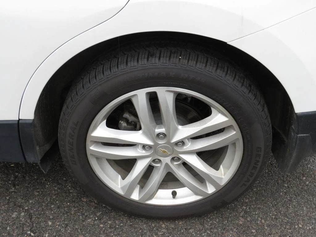 Used 2021 Pearl Chevrolet Premier image 15