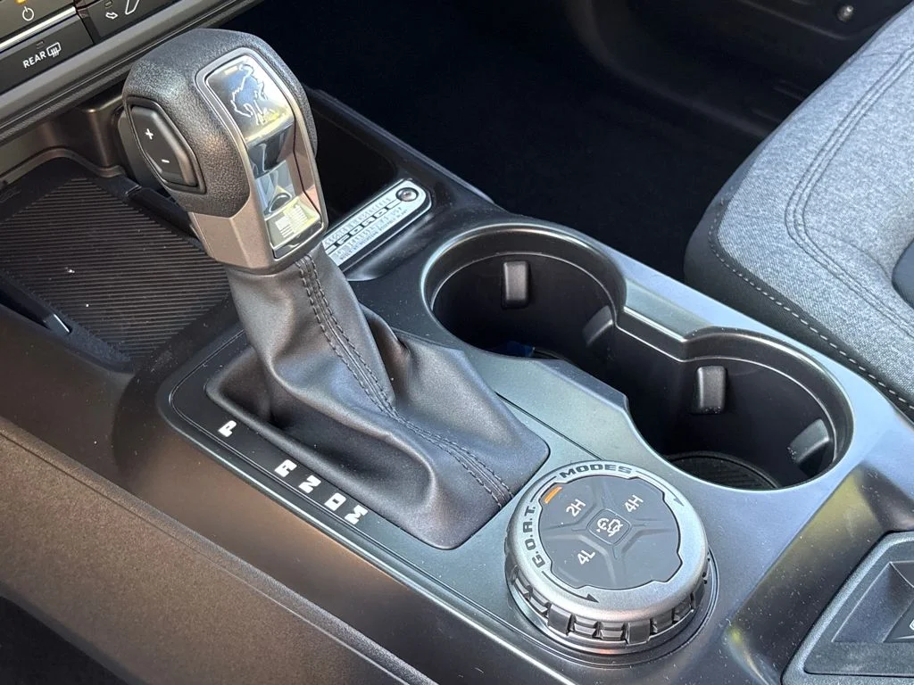 2025 Ford Bronco 4-Door Base - Photo 25