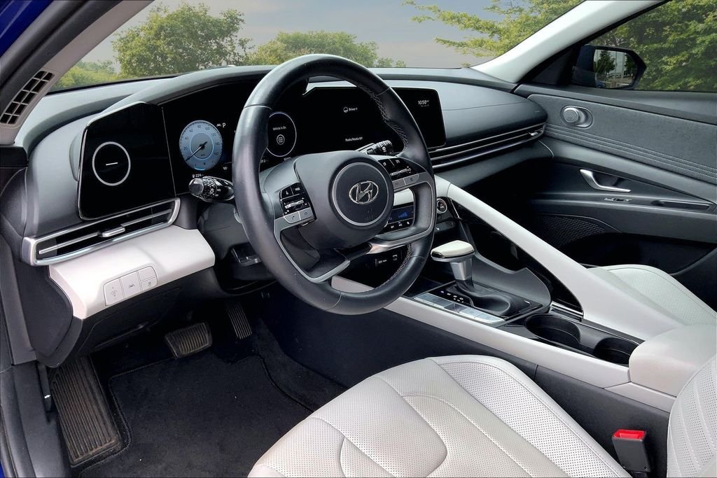 Used 2022 Blue Hyundai Limited image 15