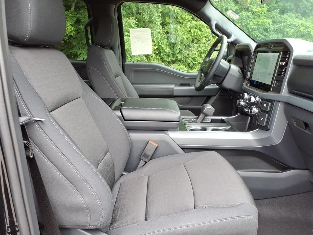 2026 Ford F-150 XLT - Photo 14