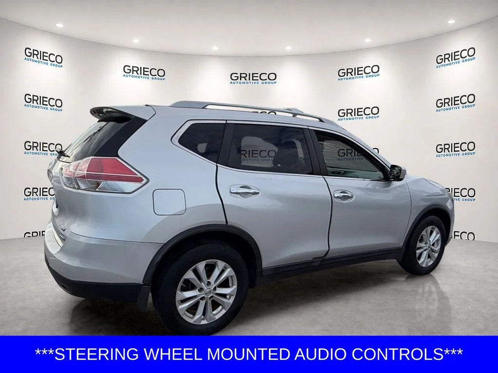 Used 2014 Silver Nissan SV image 7