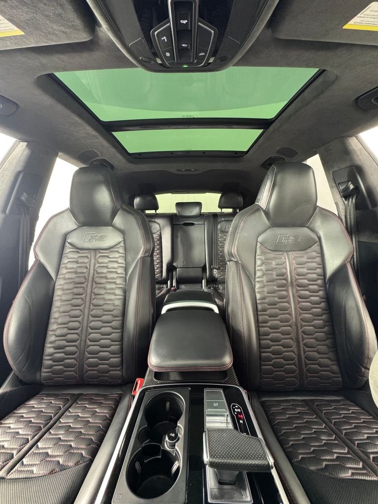 Used 2021 Orca Black Metallic Audi 4.0T image 19