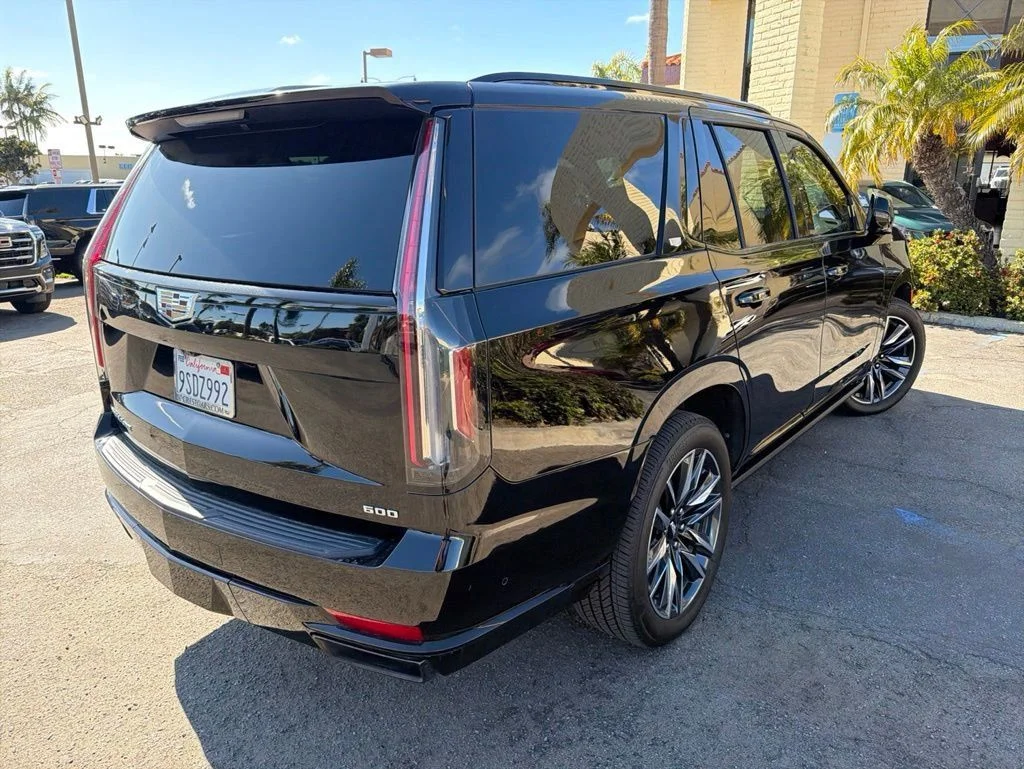 Used 2021 Black Cadillac Sport image 5