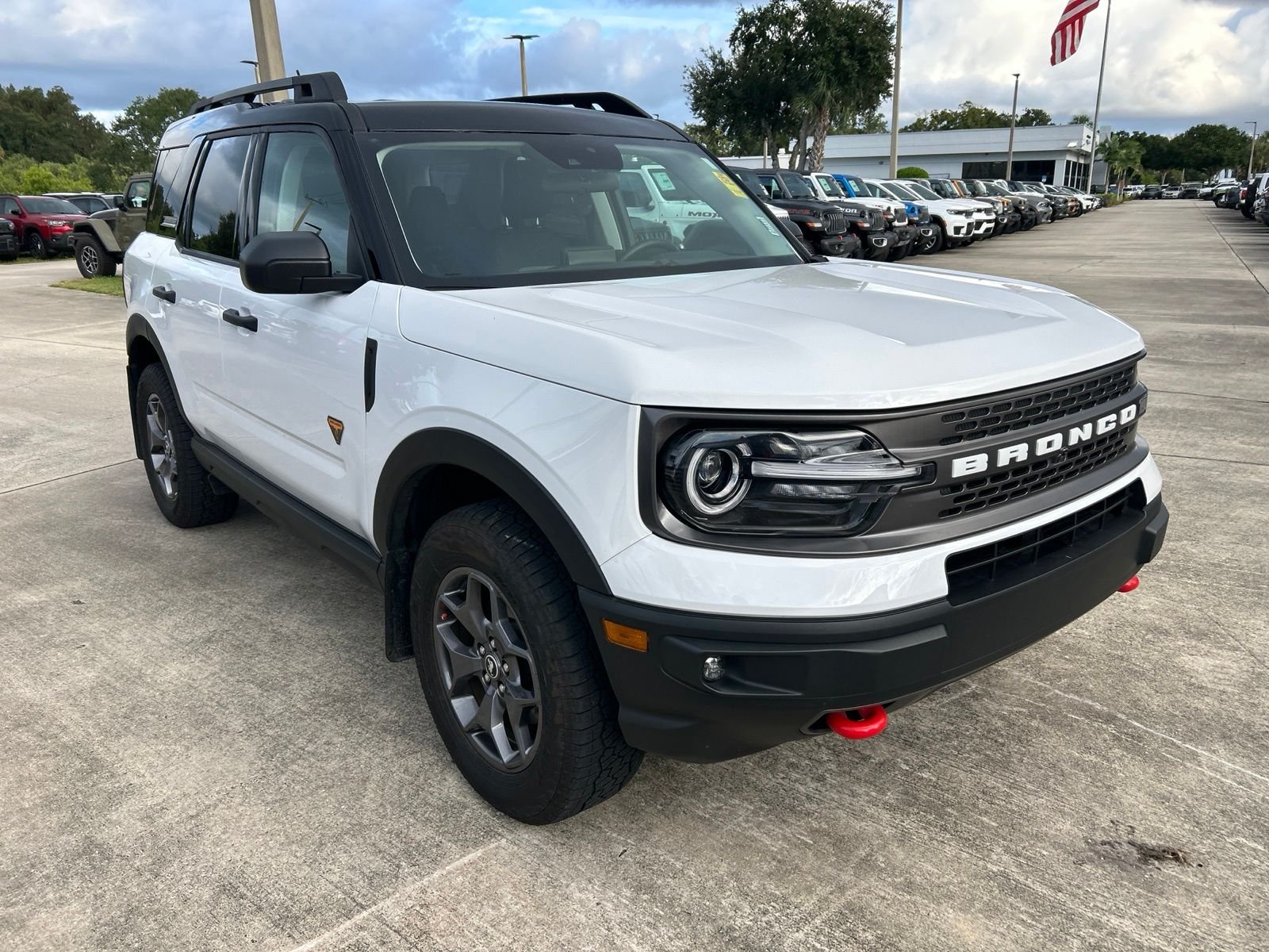 Used 2024 White Ford Badlands image 22