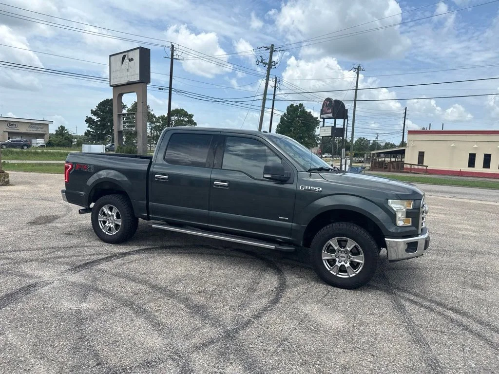 Certified Used 2015 Gray Ford XLT image 17