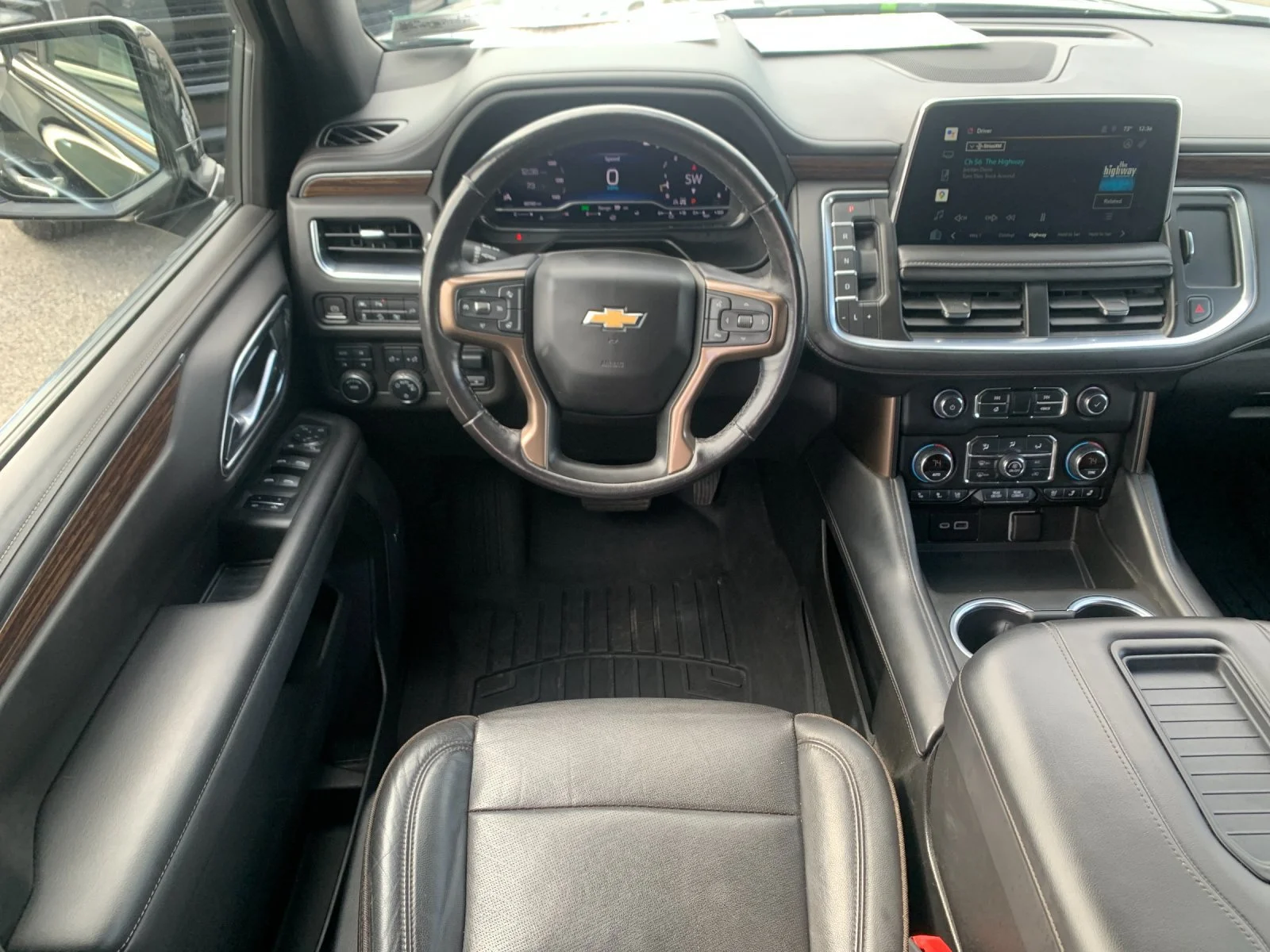 Used 2022 BLACK Chevrolet High Country image 16