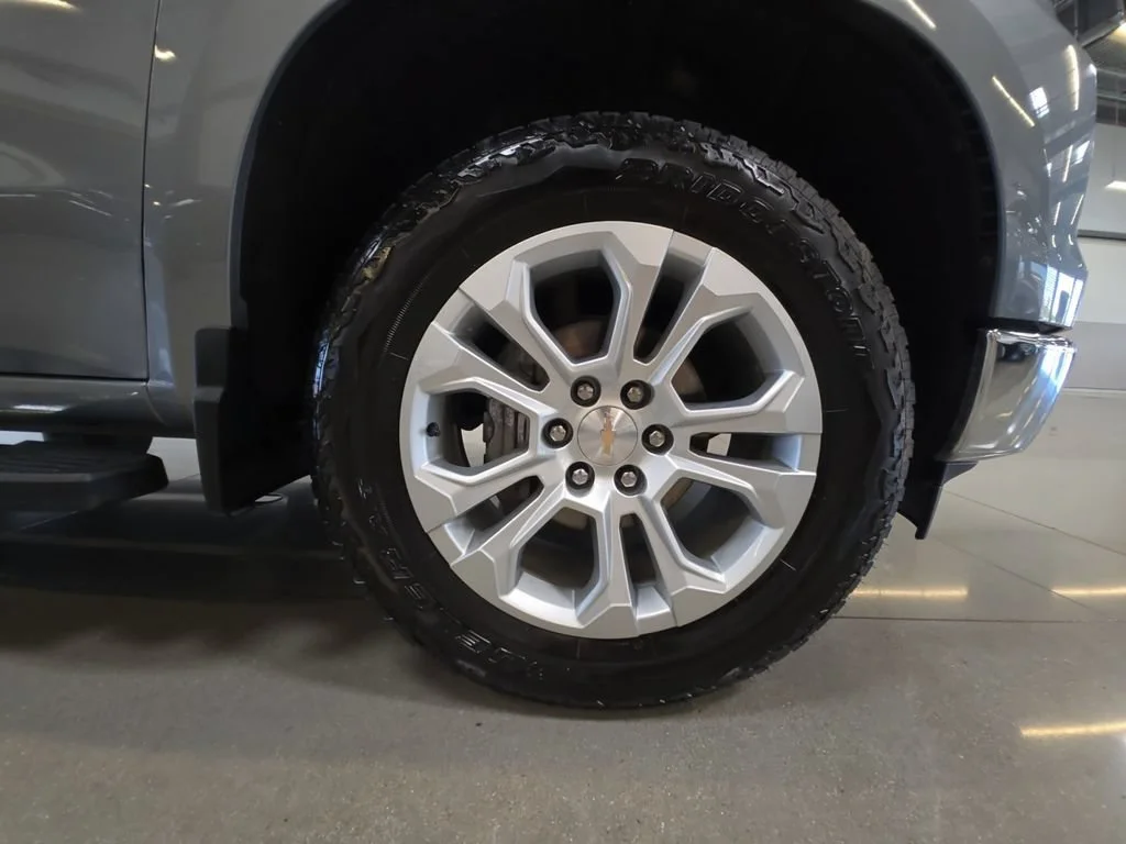 Used 2023 Sterling Gray Metallic Chevrolet LTZ image 29