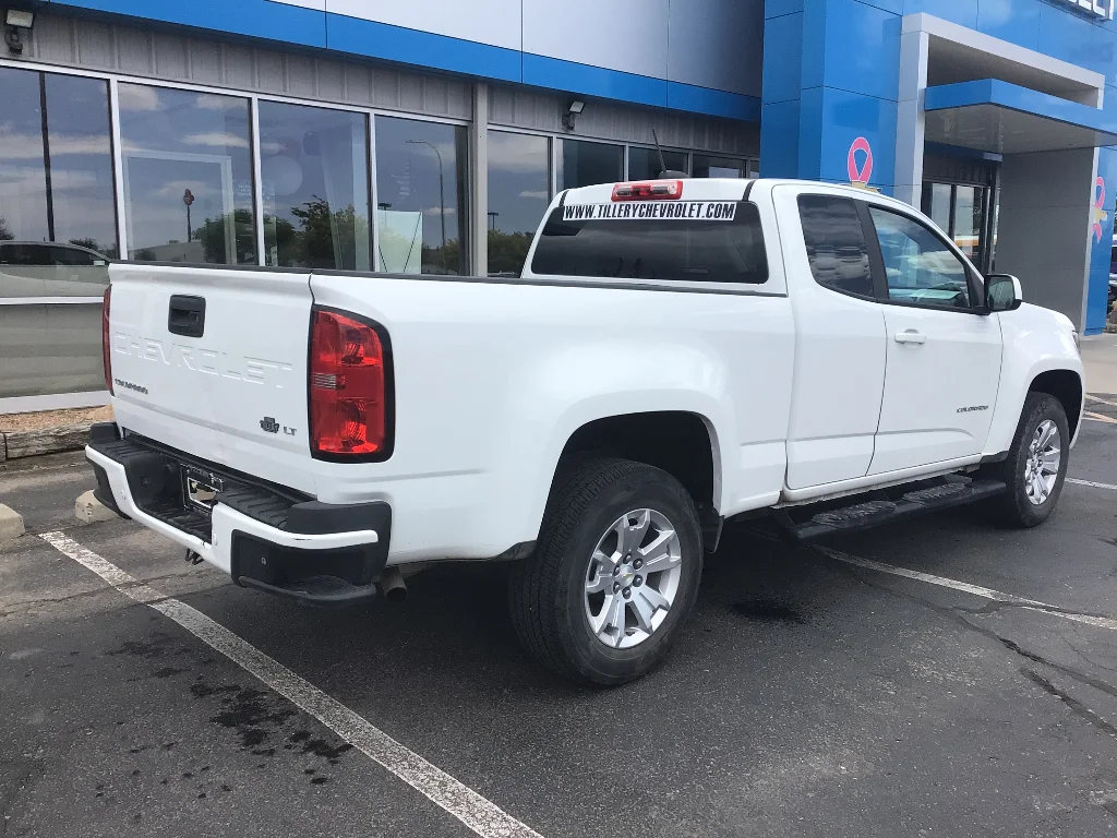 Used 2021 SUMMIT WHITE Chevrolet 2WD LT image 5