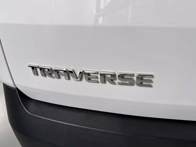 Used 2020 White Chevrolet 3LT image 9