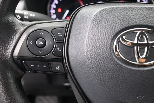 Used 2025 White Toyota XLE image 6