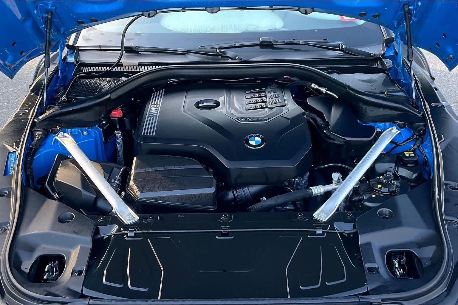 Used 2022 Misano Blue Metallic BMW sDrive30i image 26