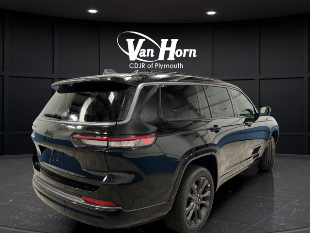 New 2026 Diamond Black Crystal Pearlcoat Jeep Limited Reserve image 7