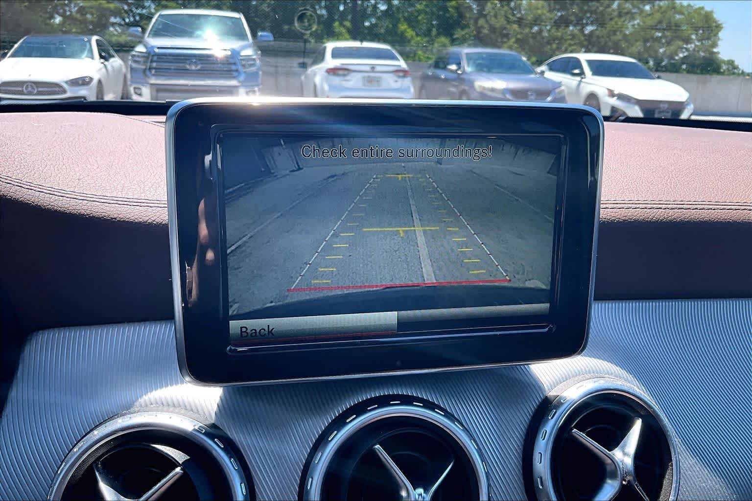 Used 2015 Cirrus White Mercedes-Benz GLA 250 image 44