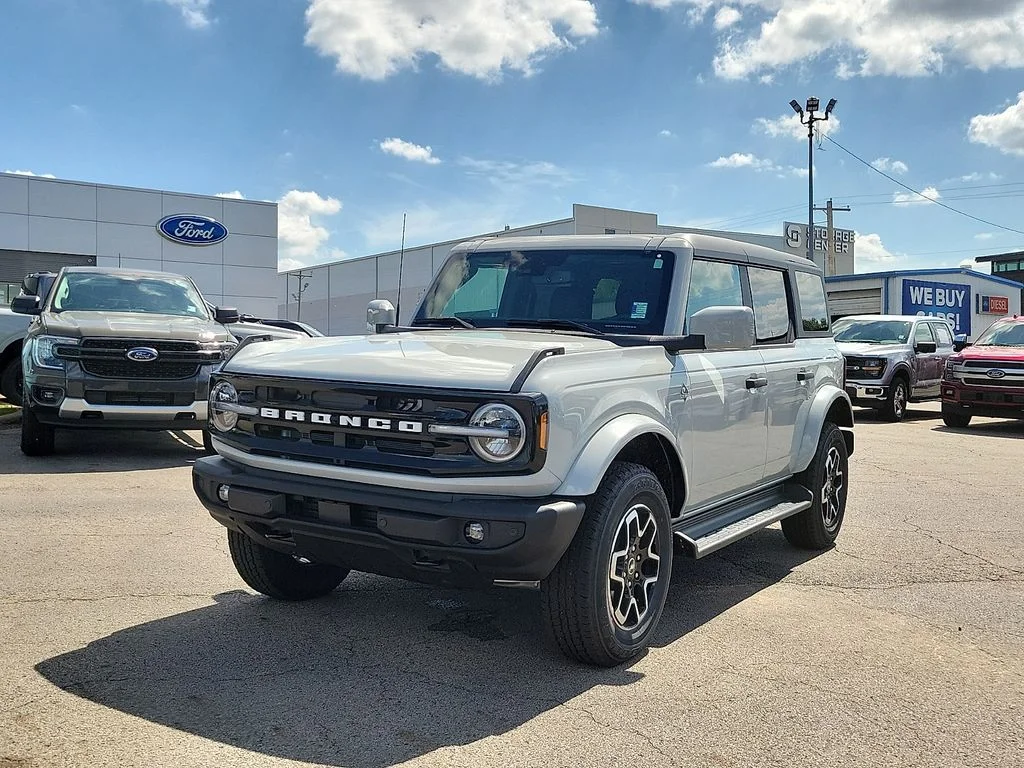 New 2026 Avalanche Gray Ford Outer Banks® image 2