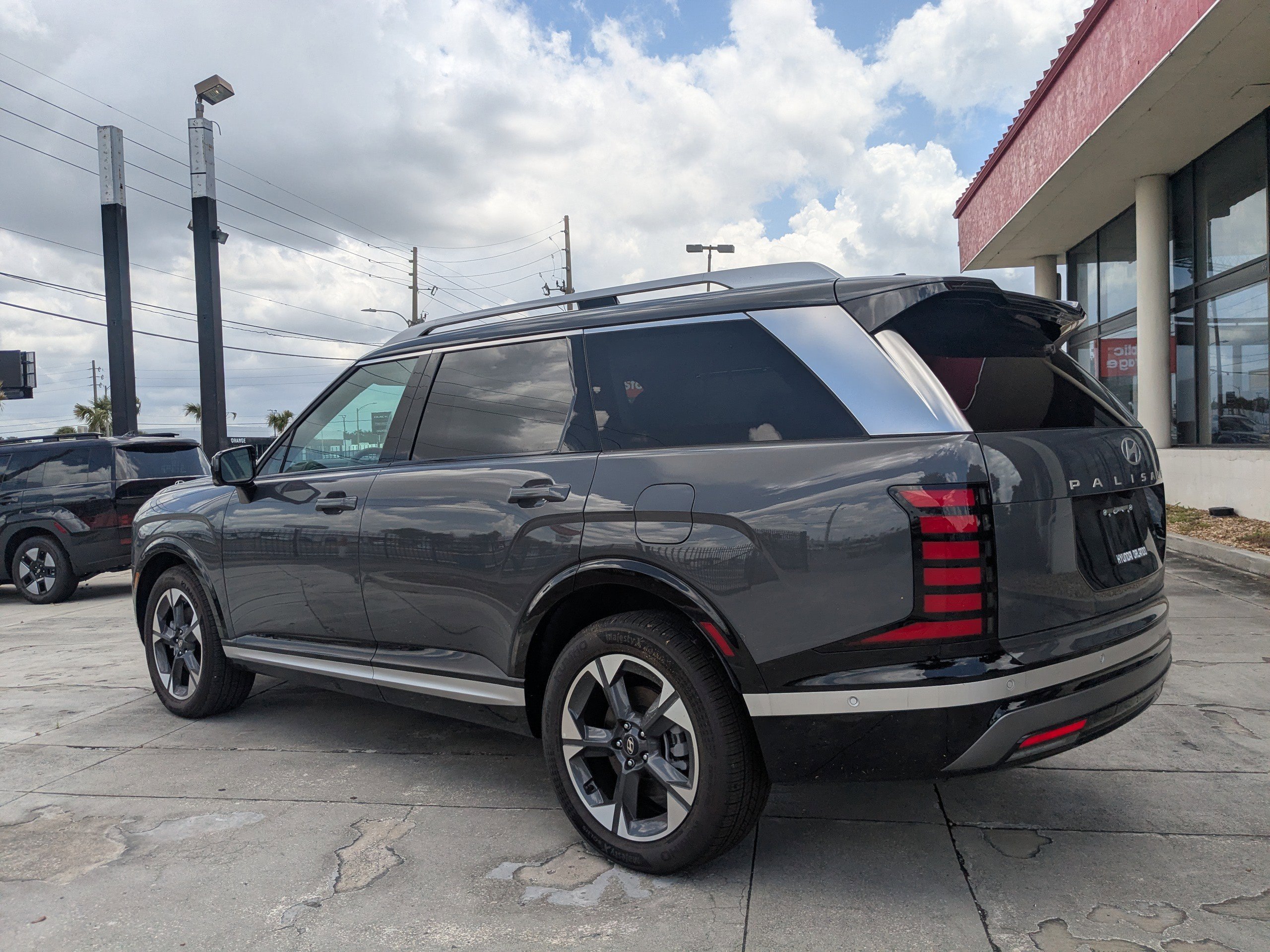 New 2026 Ecotronic Gray Pearl Hyundai Limited AWD image 7