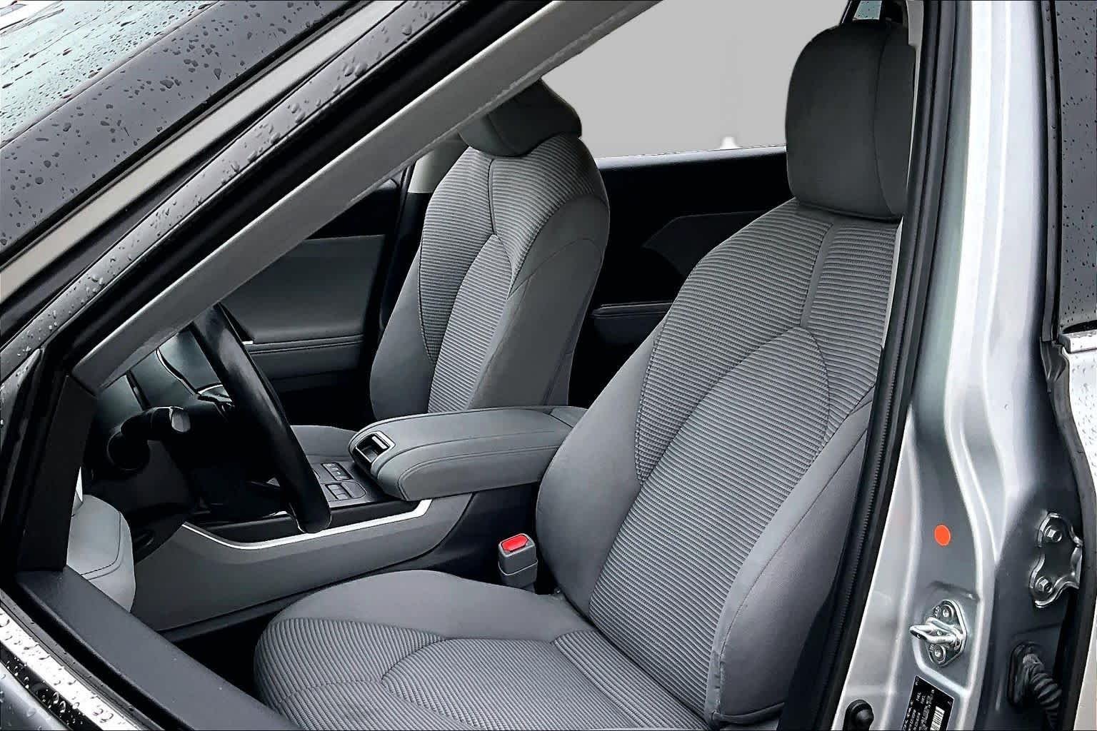 Used 2022 Celestial Silver Metallic Toyota LE image 8