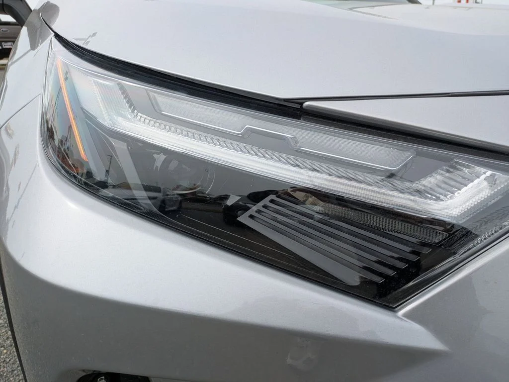 2022 Toyota RAV4 XSE - Photo 11