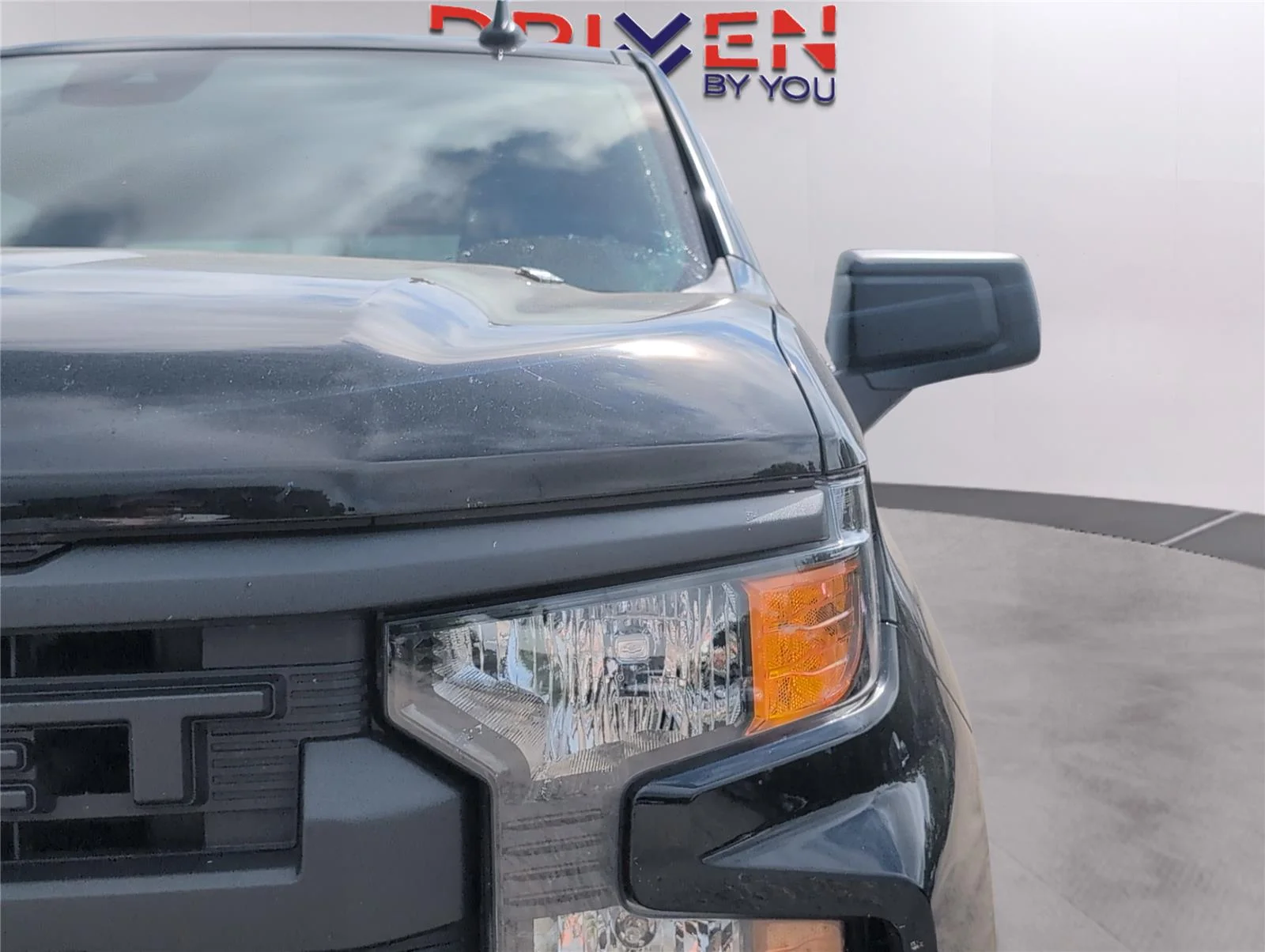Used 2025 Black Chevrolet Custom image 33
