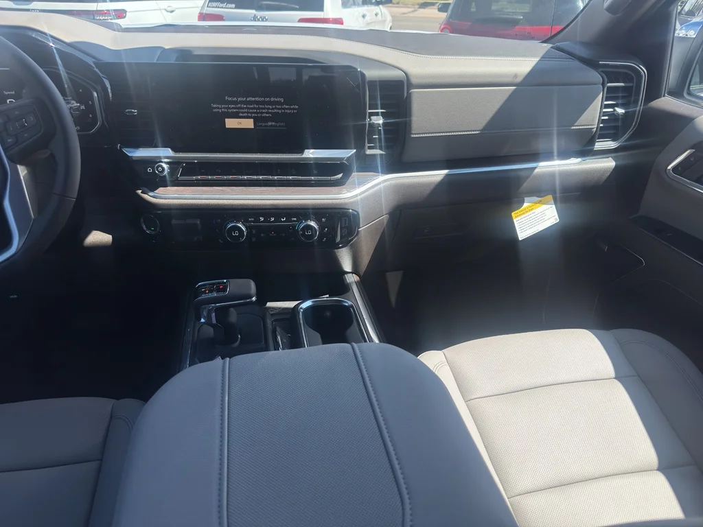 New 2026 Glacier White Tricoat GMC SLT image 23
