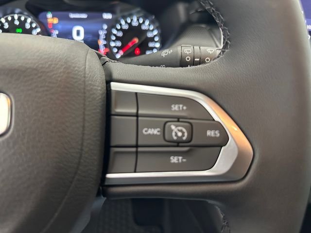 New 2026 Red Hot Pearlcoat Jeep Latitude image 26