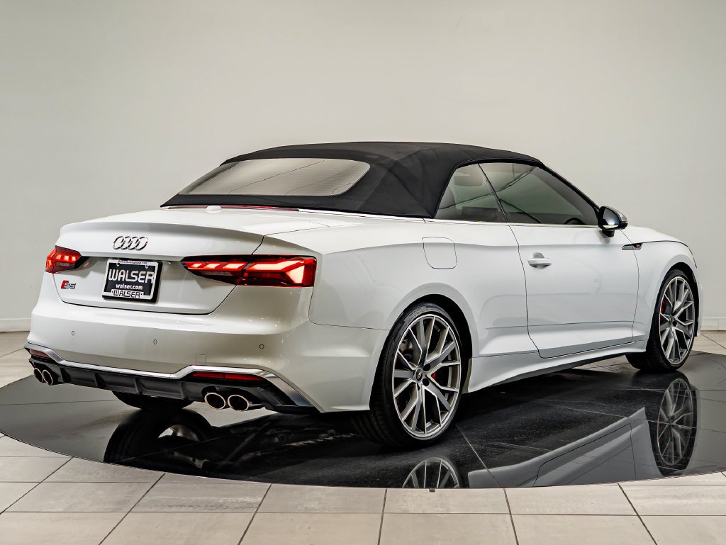Used 2024 Glacier White Metallic/Black Roof Audi 3.0T Premium Plus image 11