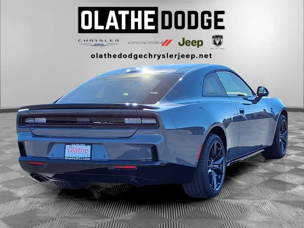 New 2026 Destroyer Gray Exterior Paint Dodge R/T Scat Pack image 27