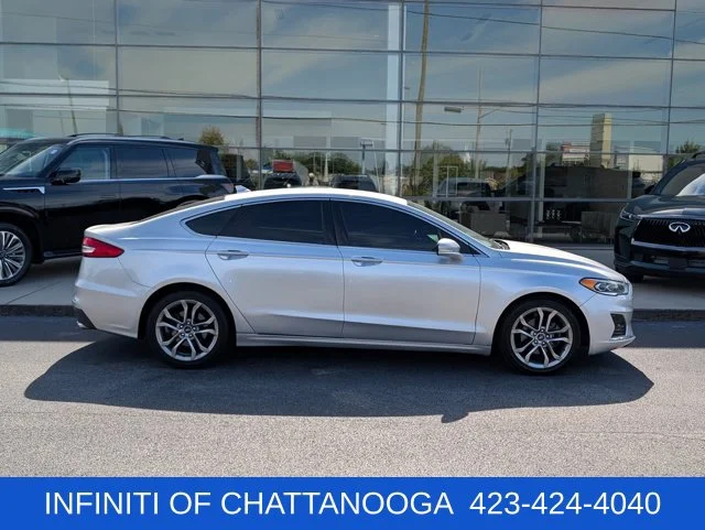 Used 2019 Silver Ford SEL image 8