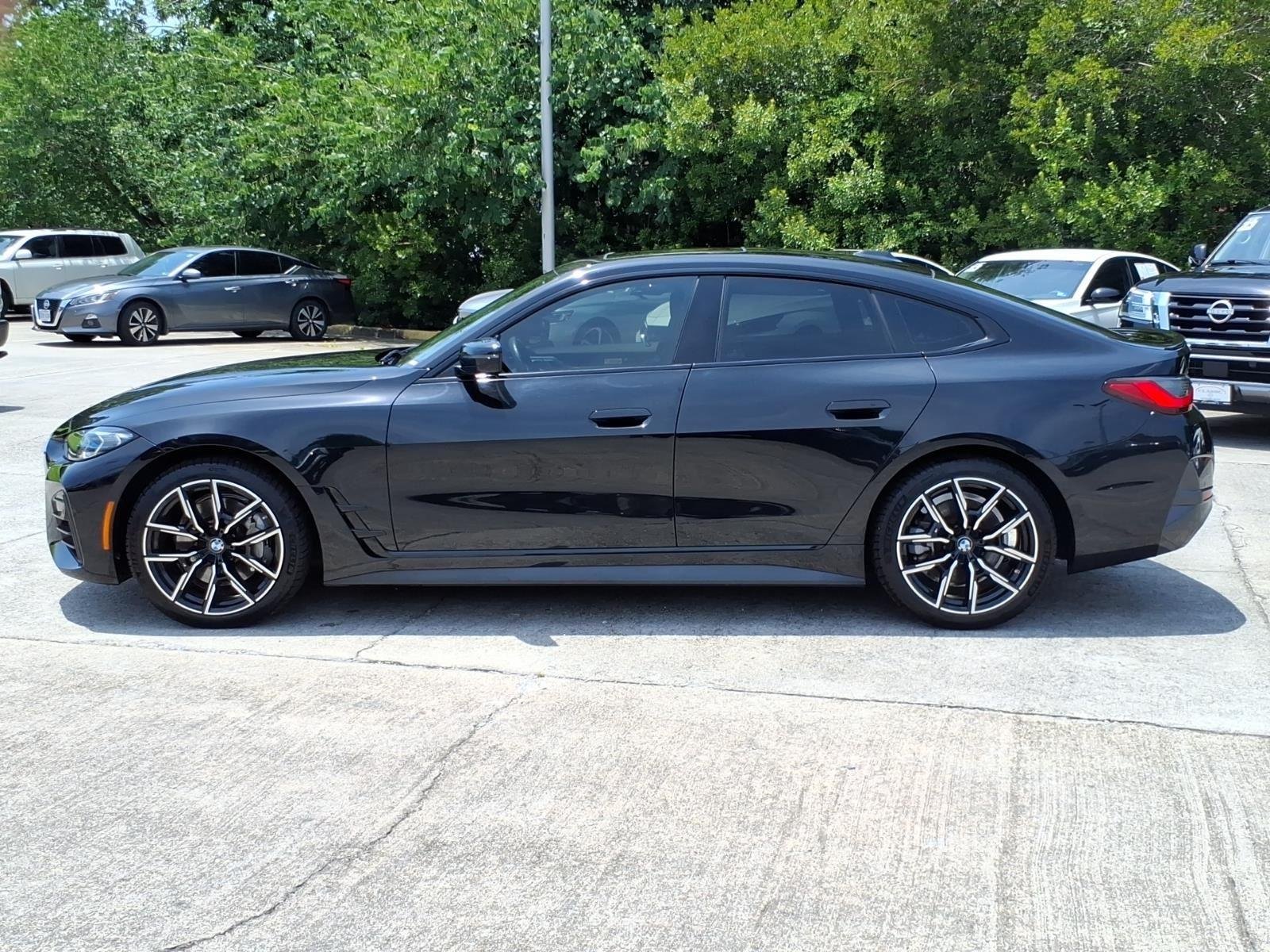 Used 2022 Black Sapphire Metallic BMW 430i image 3