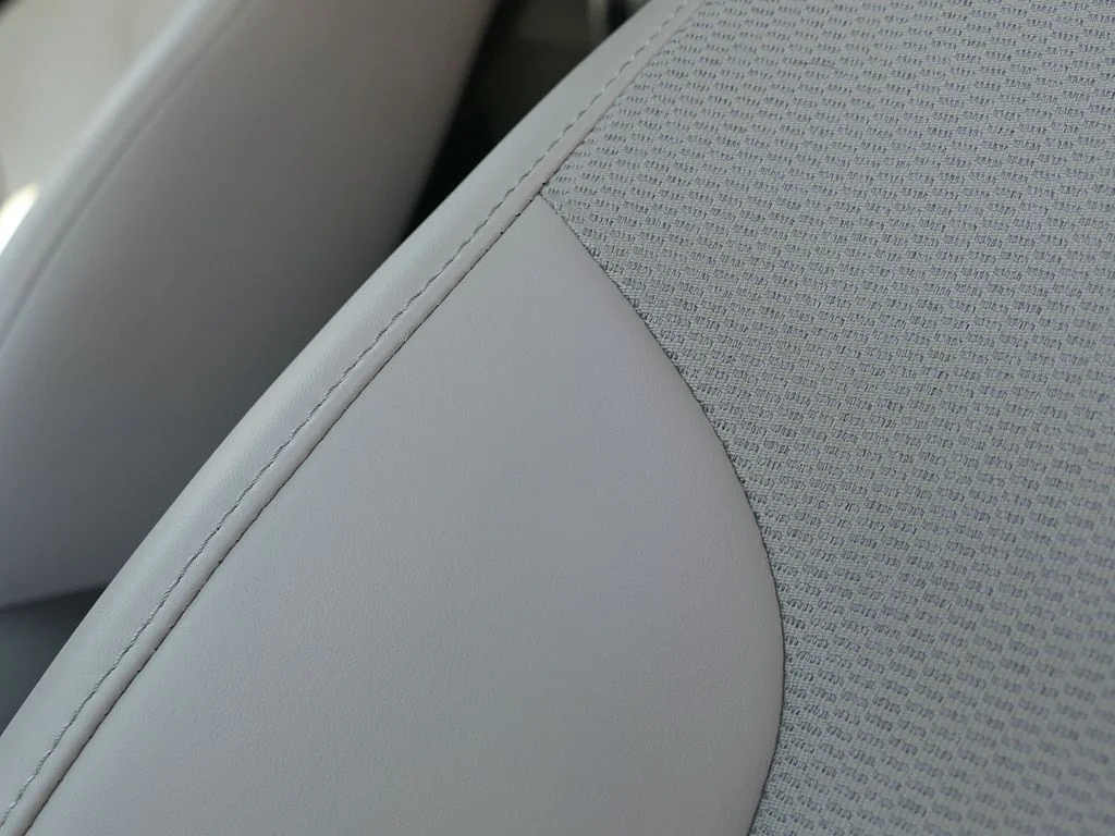 Used 2024 White Kia EX Touring image 13