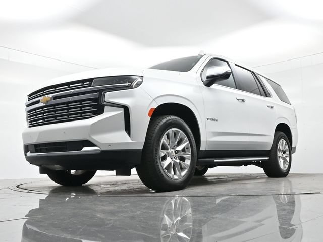 Used 2024 Iridescent Pearl Tricoat Chevrolet Premier image 11