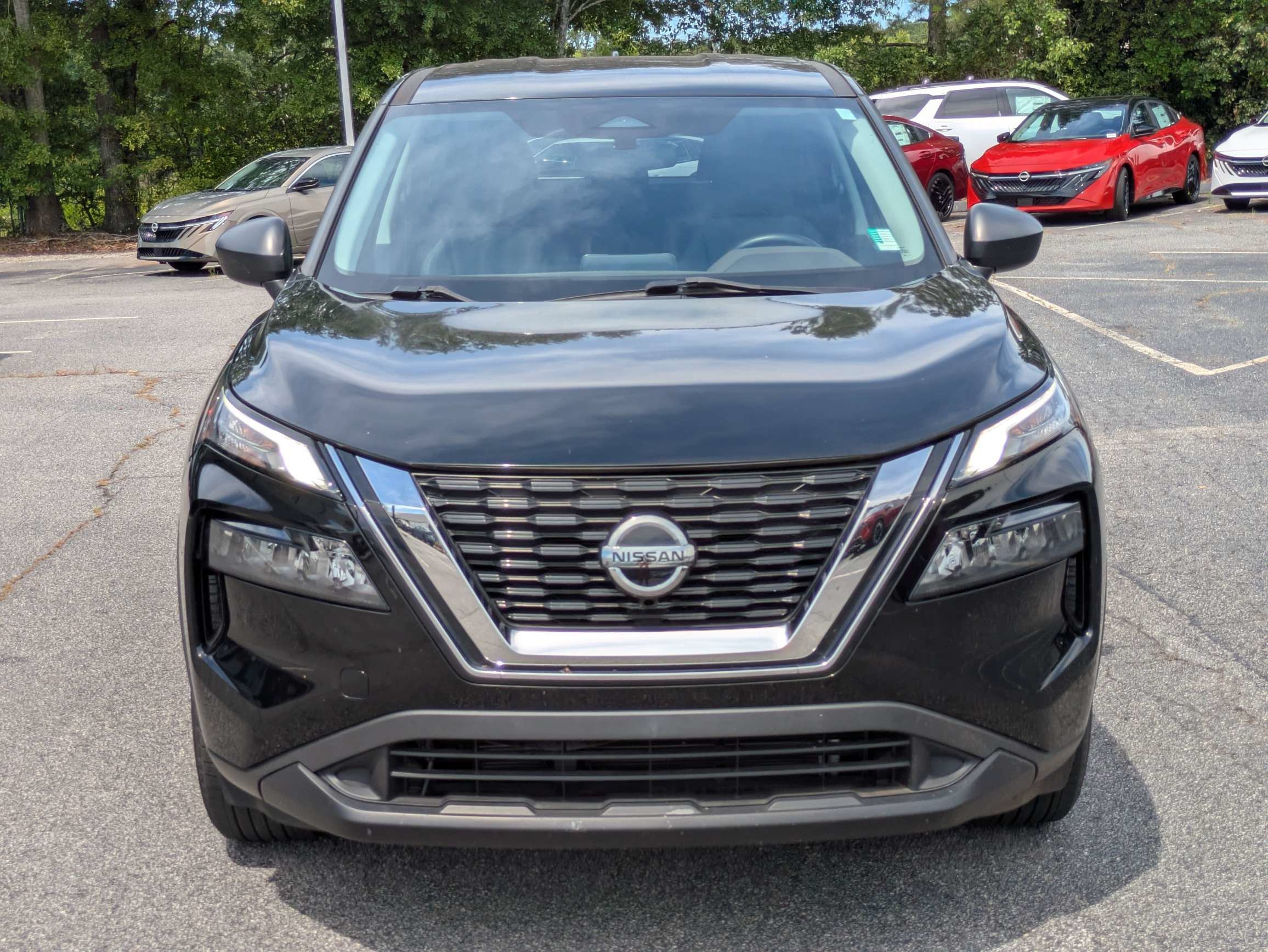 Used 2021 Black Nissan S image 8