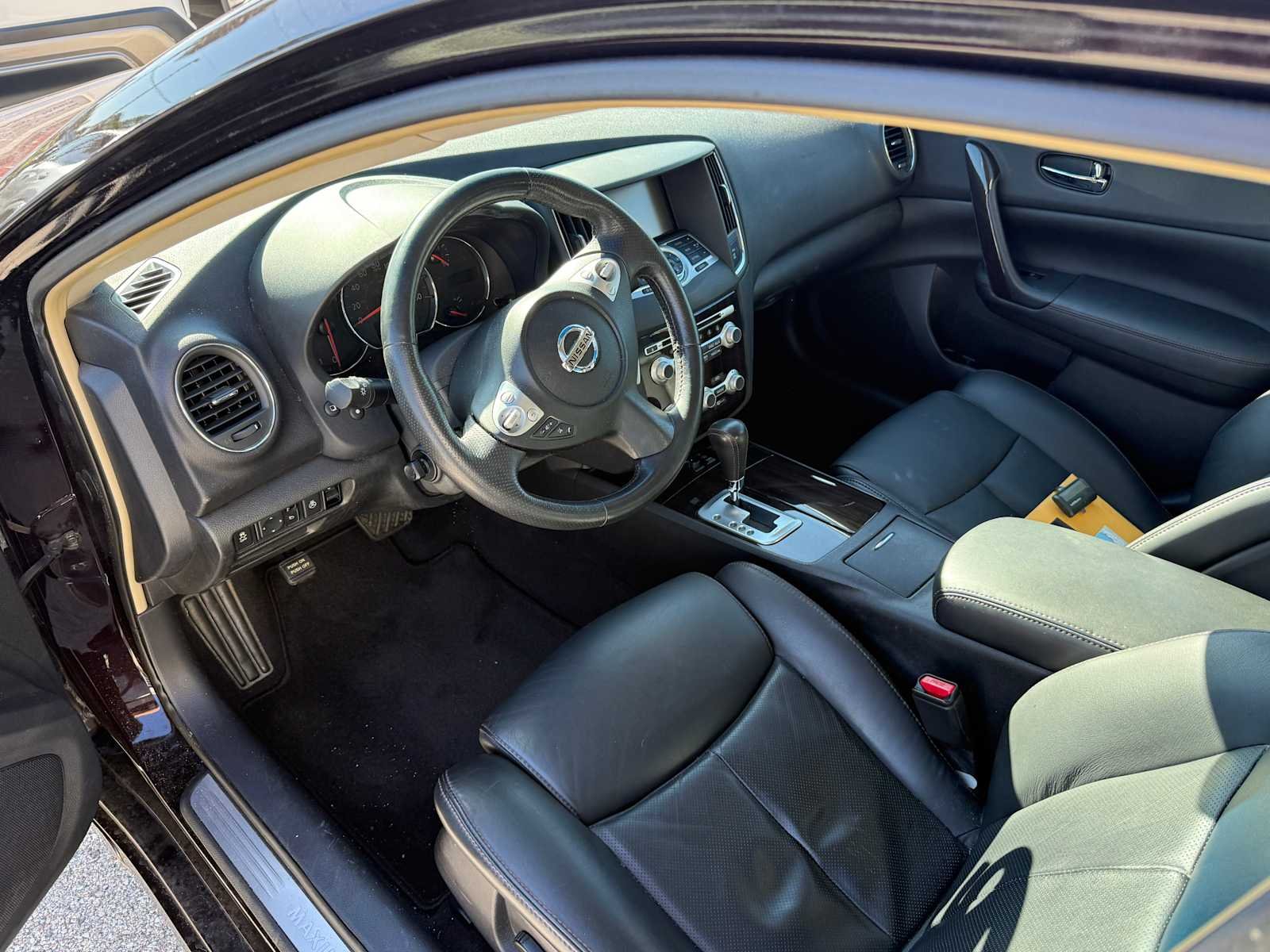 Used 2014 Crimson Black Metallic Nissan 3.5 SV w/Premium Pkg image 3