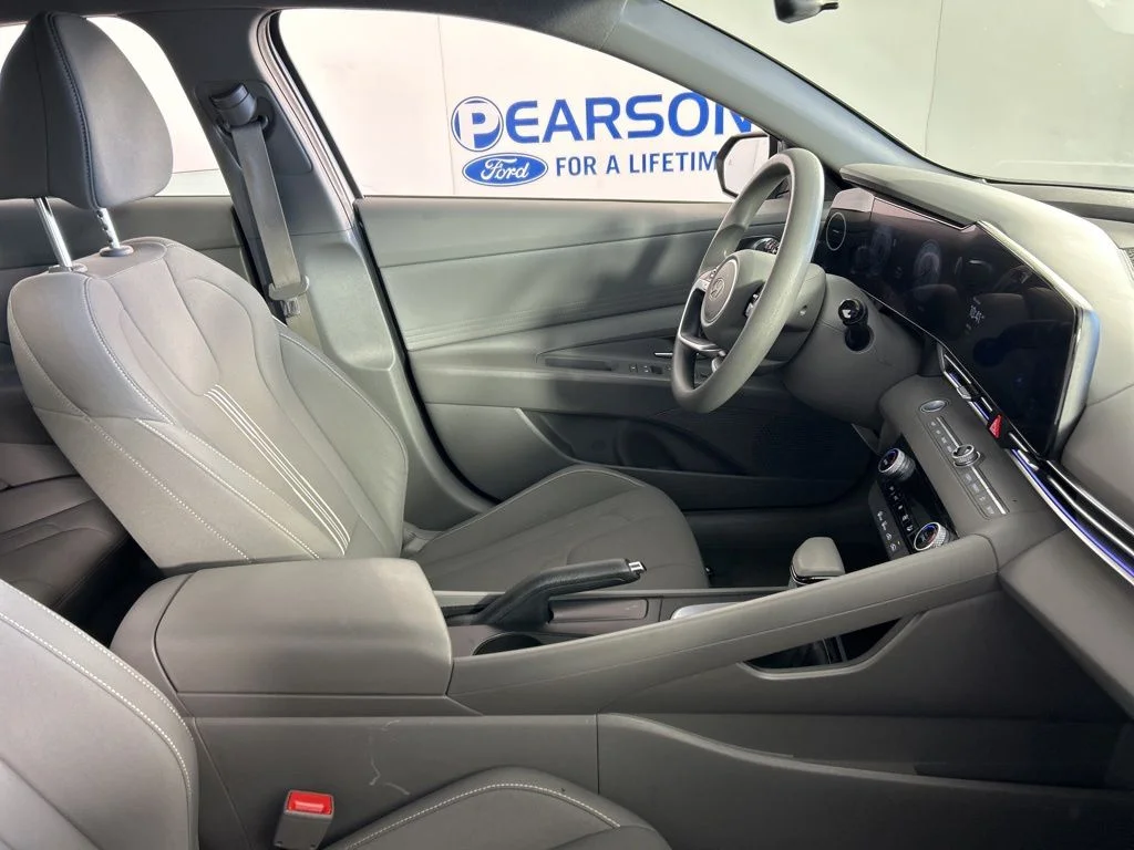 2024 Hyundai Elantra SEL - Photo 28
