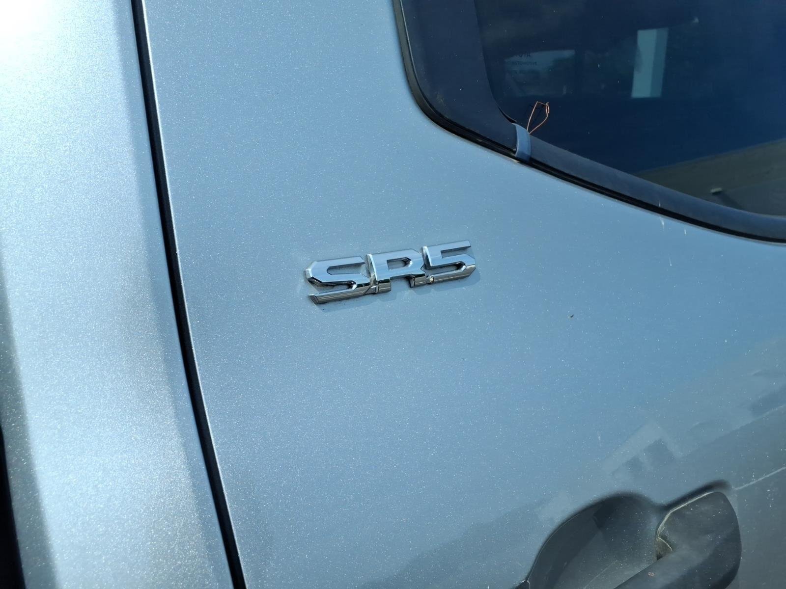 Used 2022  Toyota SR5 image 5
