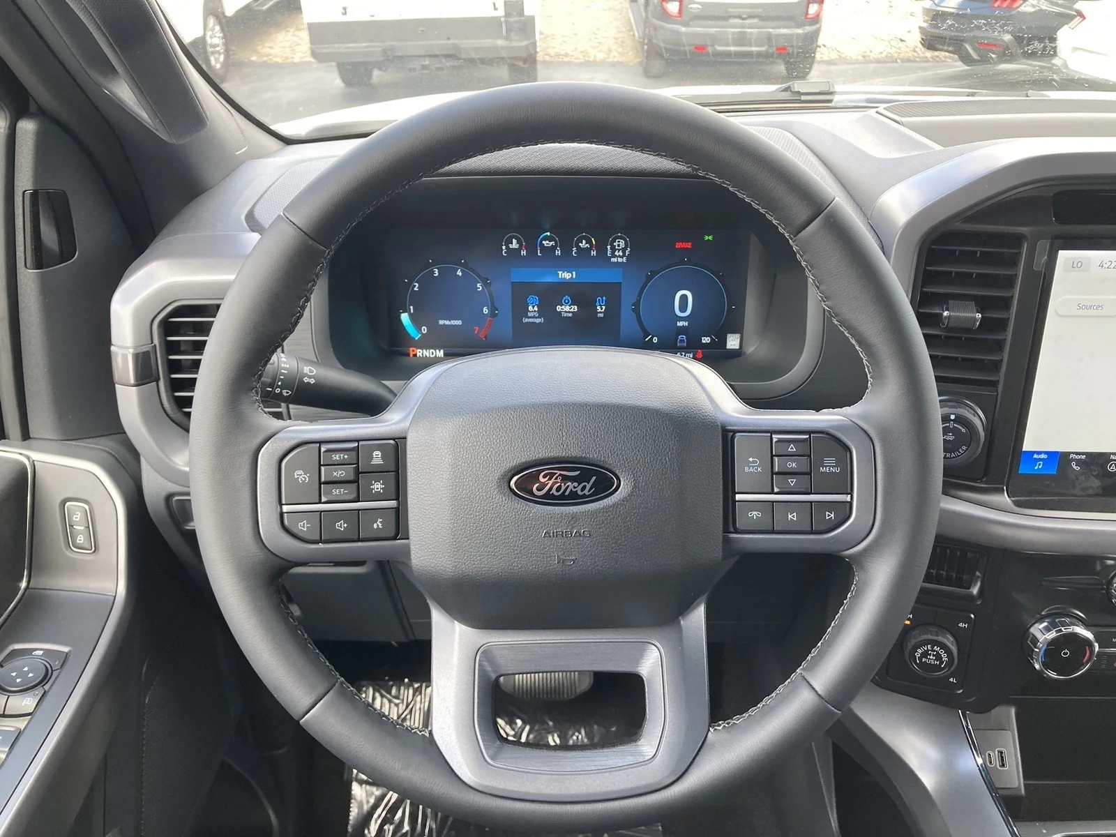 New 2026 Oxford White Ford XLT image 11