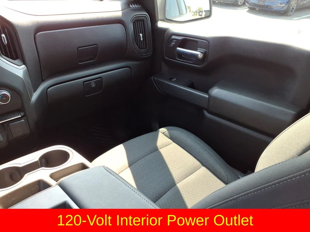 Used 2025 White Chevrolet Custom image 26