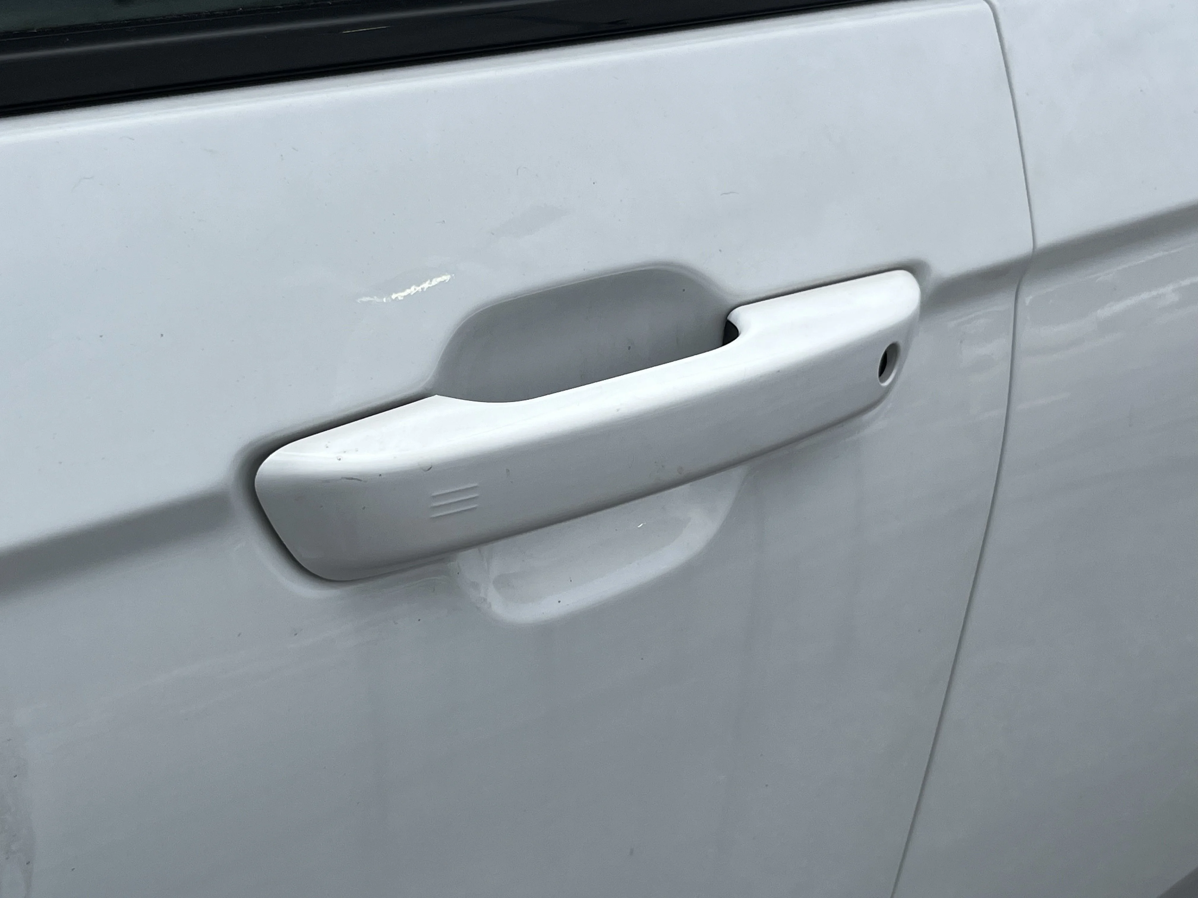 Used 2022 Bright White Clearcoat Jeep Altitude image 10