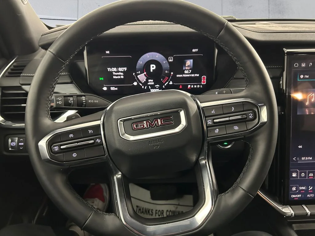 Used 2025 White GMC Elevation image 9
