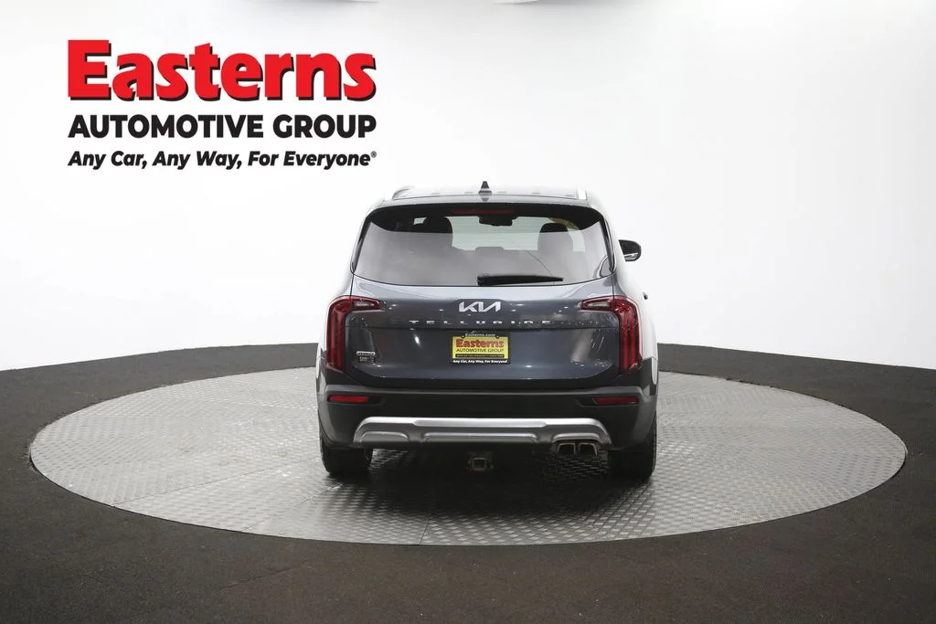 Used 2022 Gray Kia EX image 40