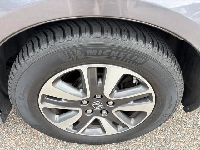 Used 2015 Modern Steel Metallic Honda Touring Elite image 11