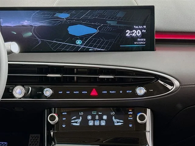 New 2026 White Genesis 2.5T image 16