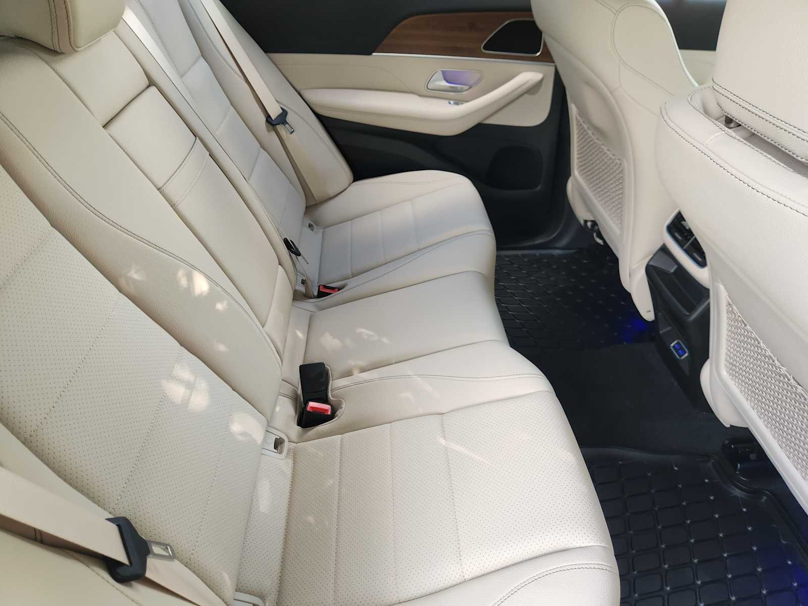 Certified Used 2026 Polar White Mercedes-Benz GLE 350 image 29