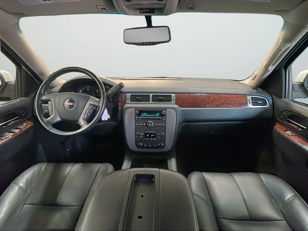 Used 2011 White GMC SLT image 10