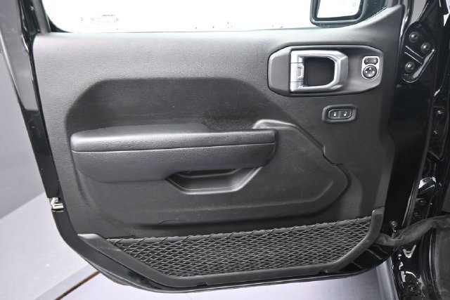 Used 2024 Black Jeep Rubicon image 27
