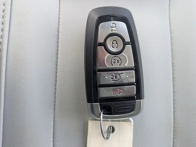 New 2026 Agate Black Metallic Ford Platinum® image 31